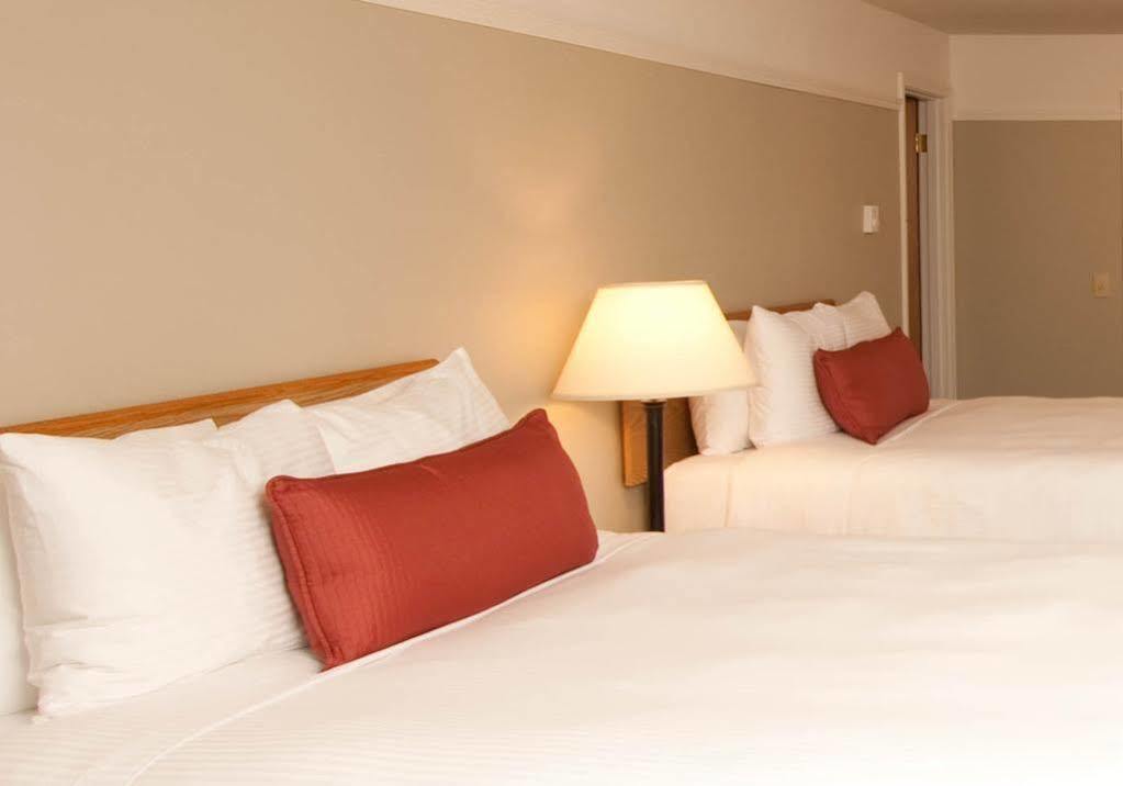 Looking Glass Inn Lincoln City Ngoại thất bức ảnh